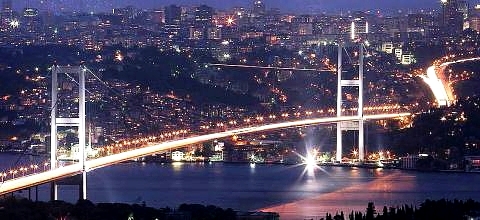 Az Európa híd a Boszporusz felett