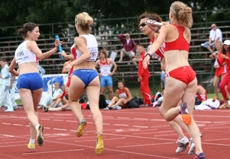 4x400 m női